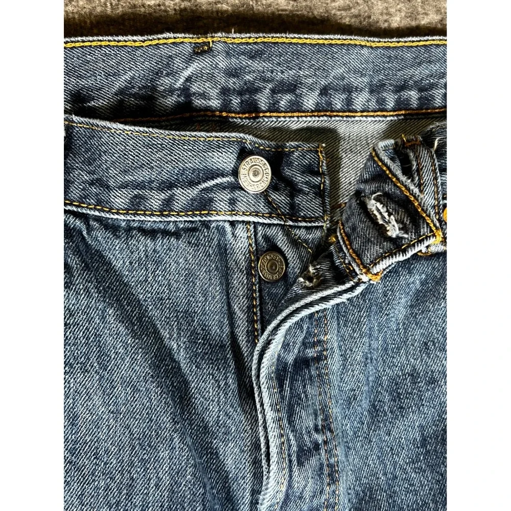 Levis 501 Original Fit Mens Blue Straight Leg Button Fly Denim Jeans 36x31